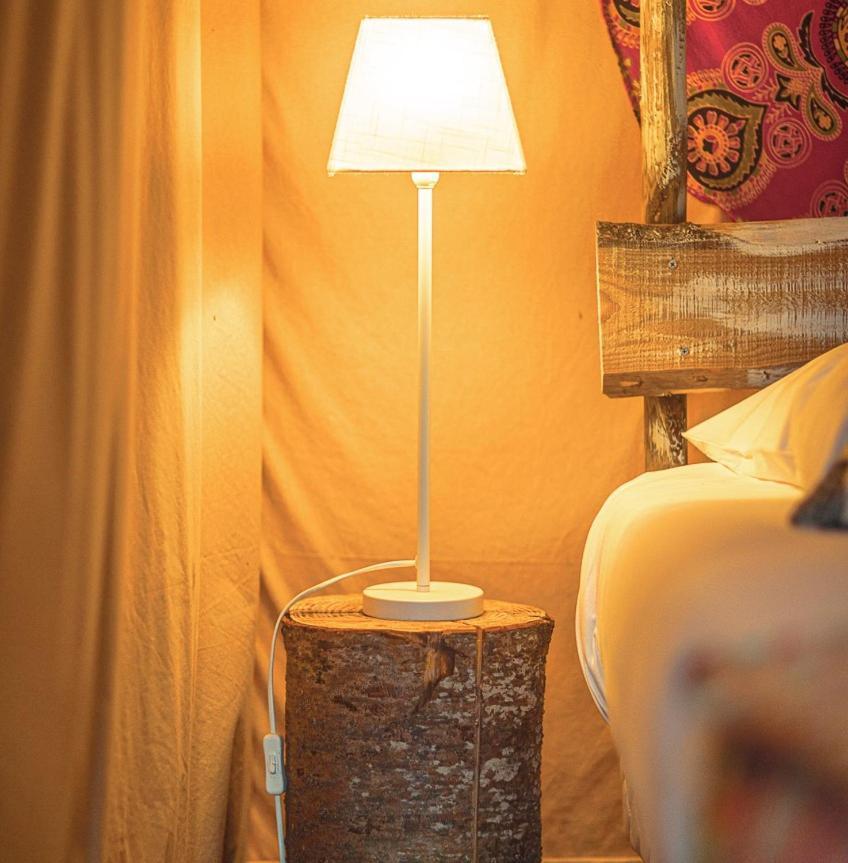 Domaine De La Vitarelle Glamping Villaniere Екстер'єр фото